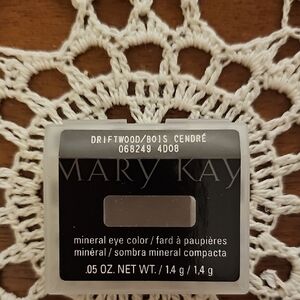 Mary Kay Driftwood Mineral Eye Shadow